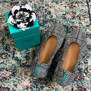 ULTRA RARE Seafield Check Tieks